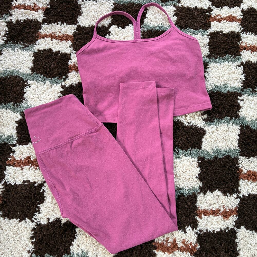 Beyond Yoga Matching Athletic Soft Set Deep Pink Fuchsia Size S (Top) XS (Bottm)